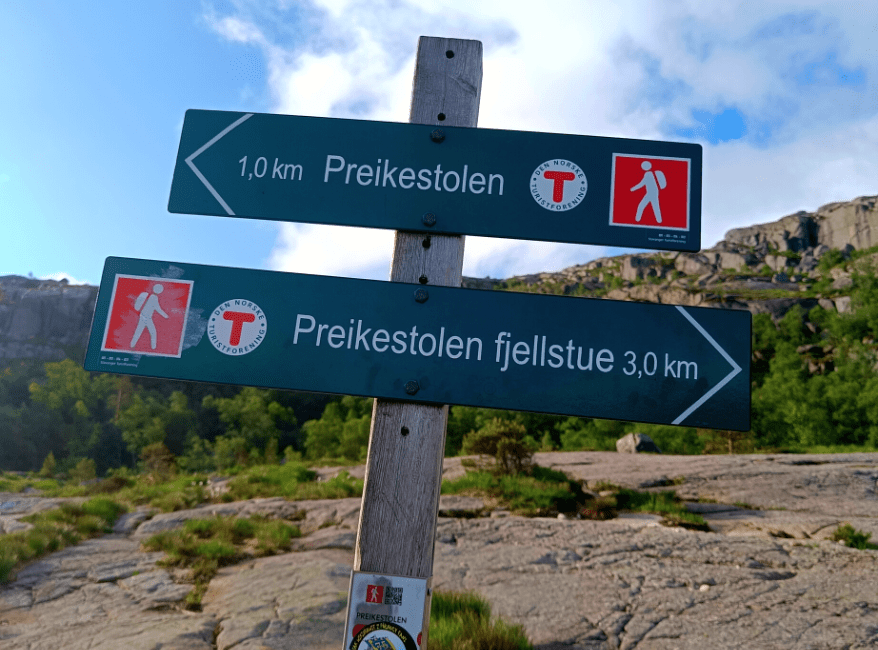 Preikestolen hiken in Noorwegen